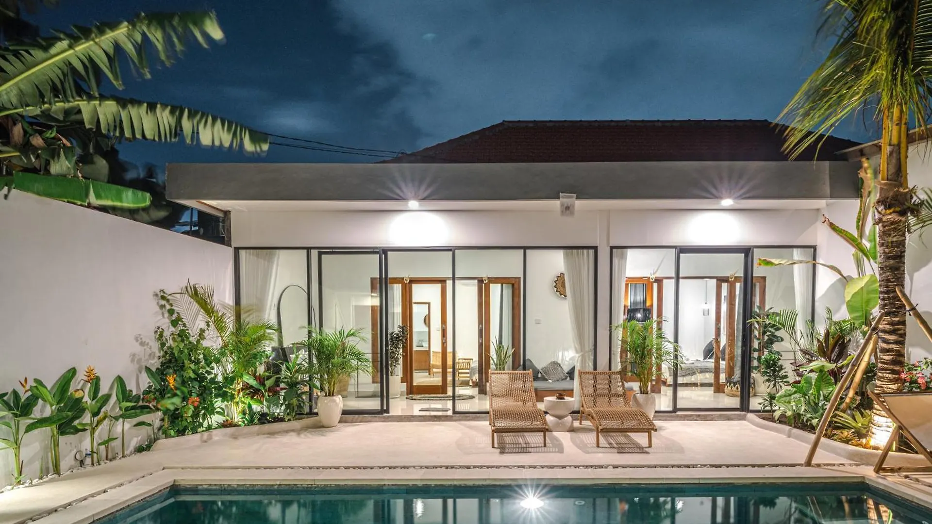 Villa Lemone Braban By Bali Villa Solutions スミニャック インドネシア